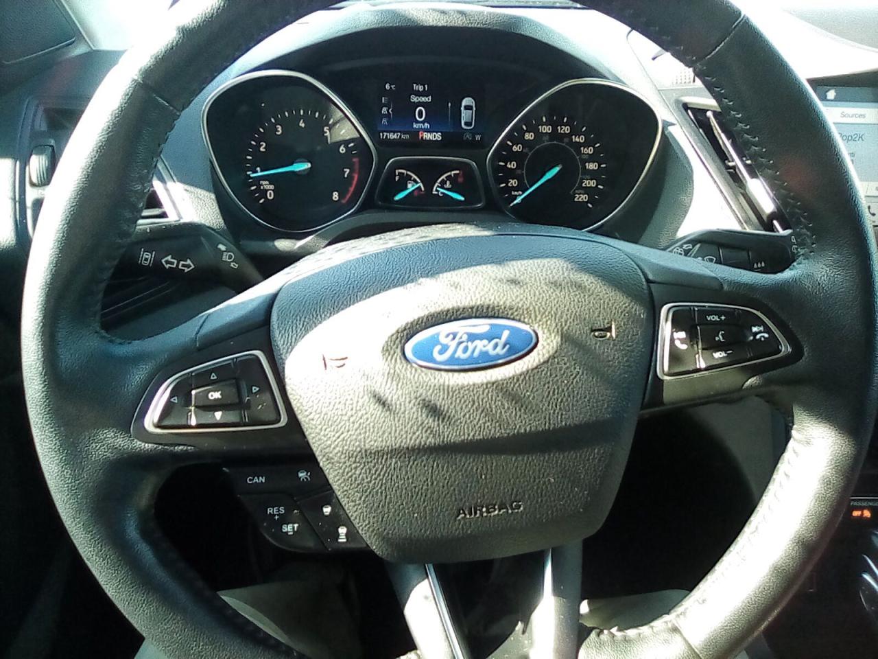 2019 Ford Escape SEL FWD