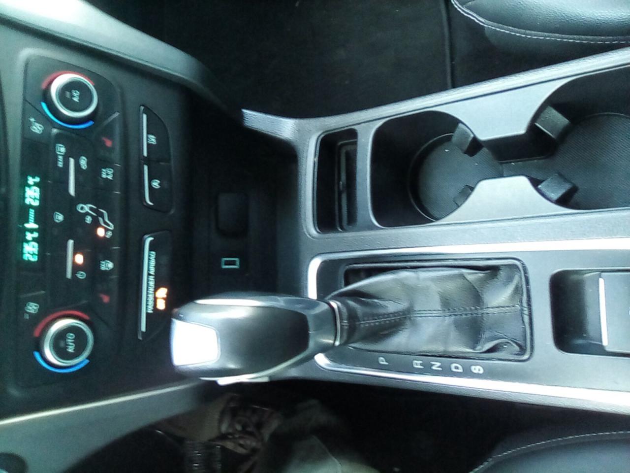2019 Ford Escape SEL FWD