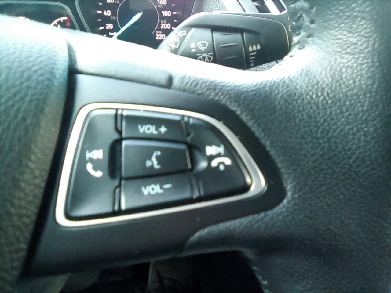 2019 Ford Escape SEL FWD