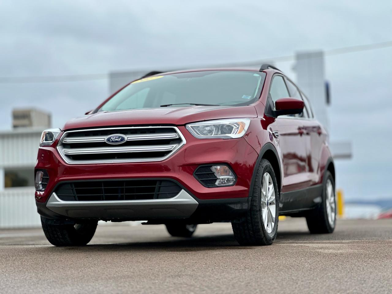 2017 Ford Escape SE 4WD W/WINTER TIRES Photo2