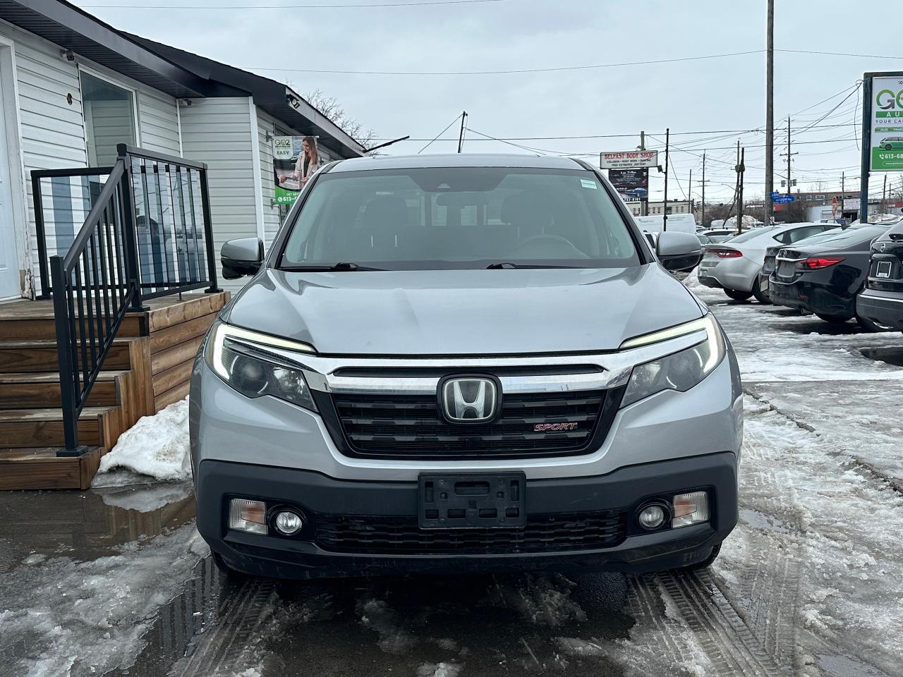 2018 Honda Ridgeline SPORT - Photo #3