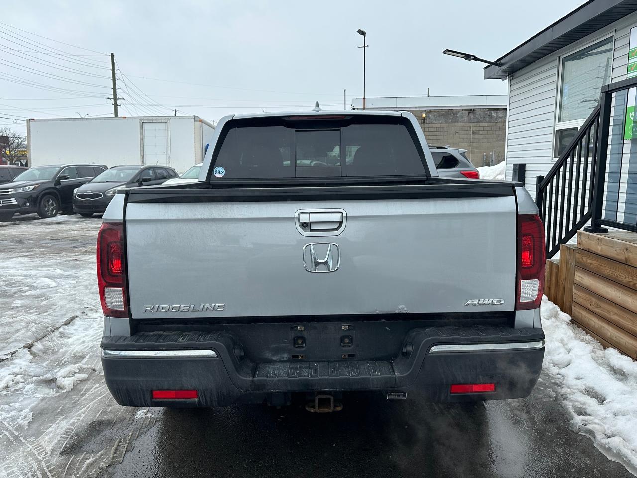 2018 Honda Ridgeline SPORT - Photo #7