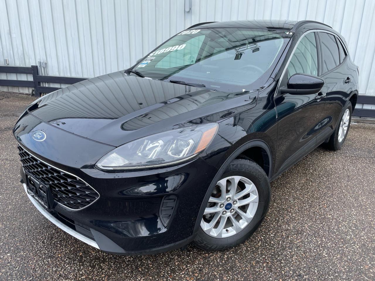 Used 2020 Ford Escape SE AWD *SUNROOF-NAVIGATION* for sale in Kitchener, ON