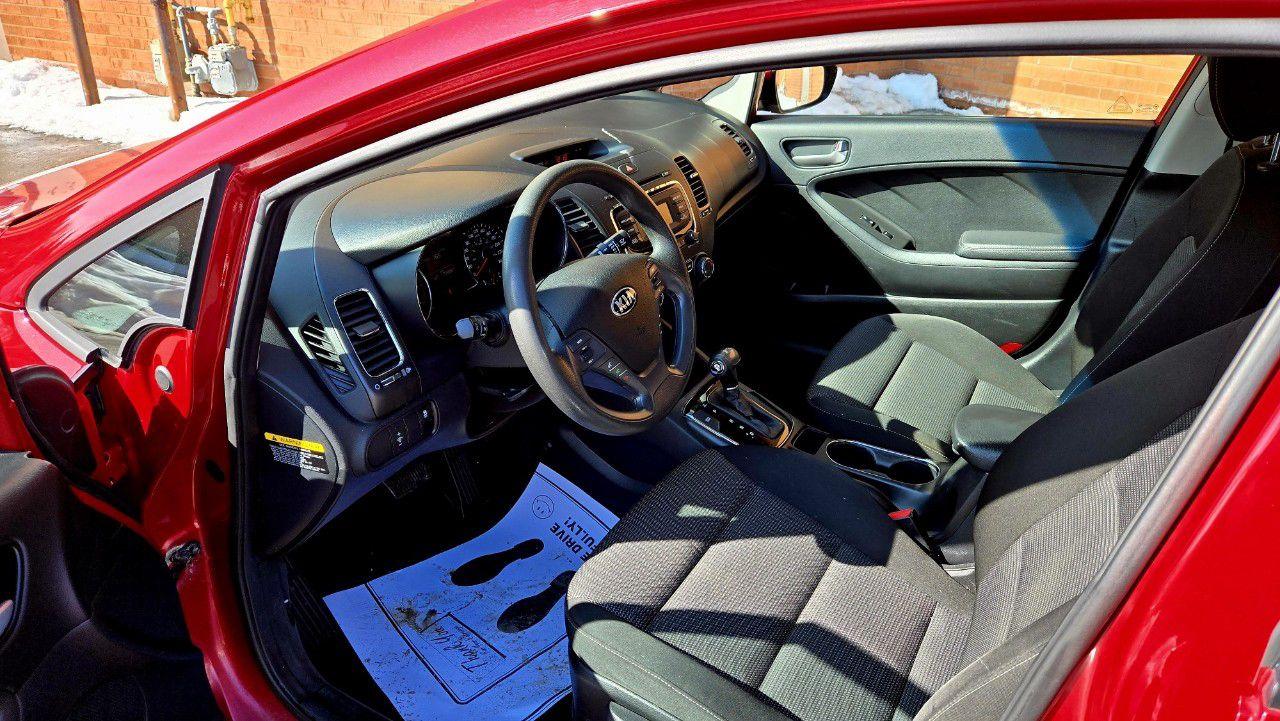 2017 Kia Forte 4dr Sdn Auto LX - Photo #9
