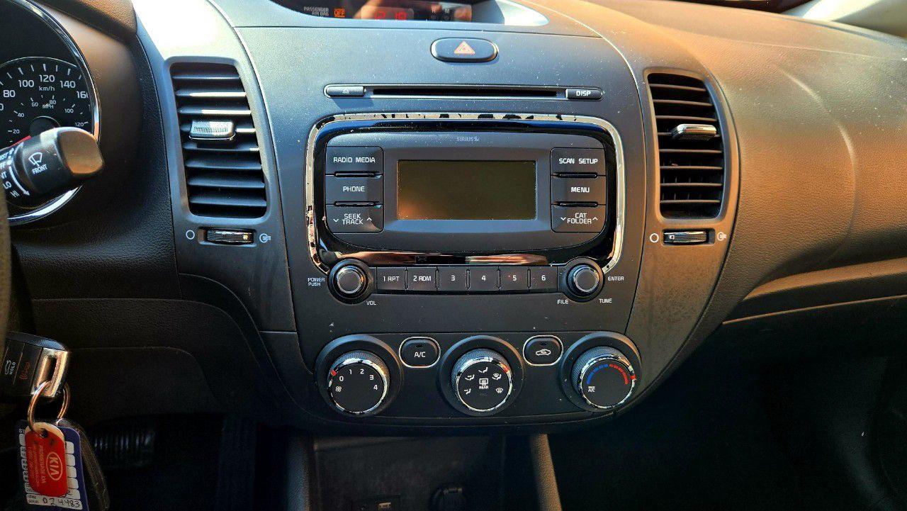 2017 Kia Forte 4dr Sdn Auto LX - Photo #13