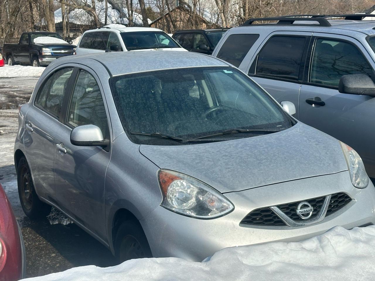 2015 Nissan Micra SV - Photo #2