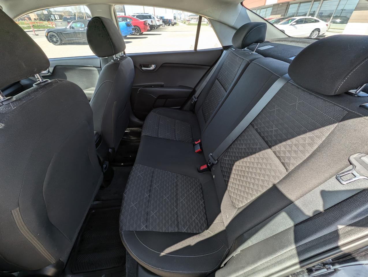 2018 Kia Rio LX | LOW KM | Mb Owned | Heated Steering - Photo #6