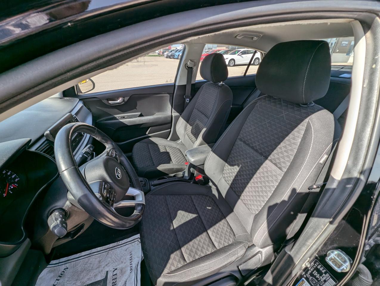 2018 Kia Rio LX | LOW KM | Mb Owned | Heated Steering - Photo #12
