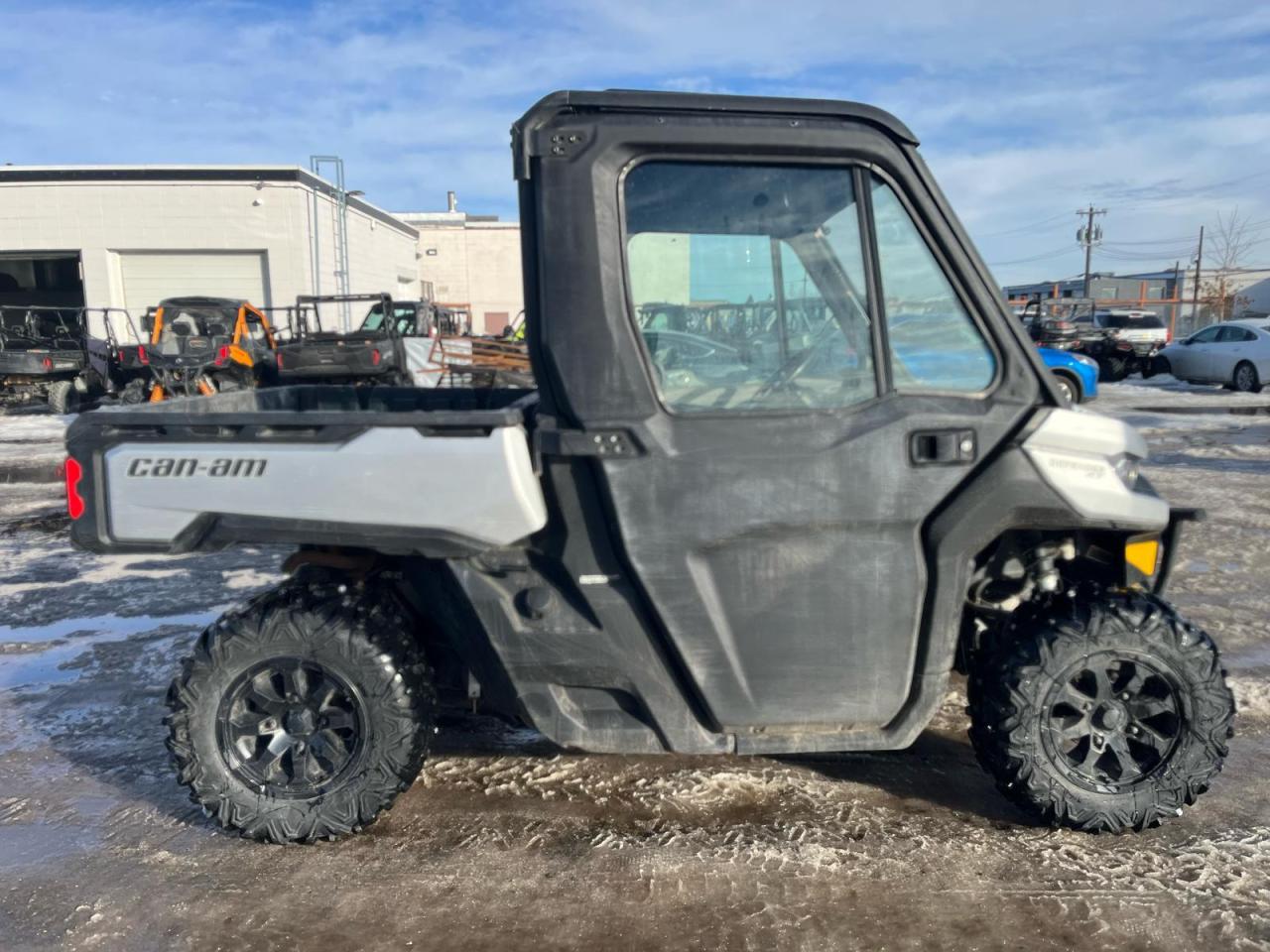 2019 Can-Am Defender HD10 $107 B/W - Photo #4