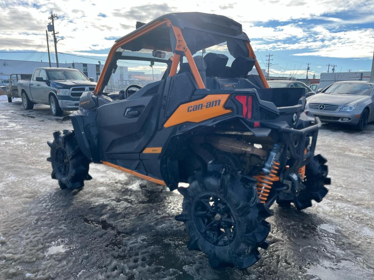 2020 Can-Am MAVERICK 1000 SPORT XRC $112 B/W - Photo #3