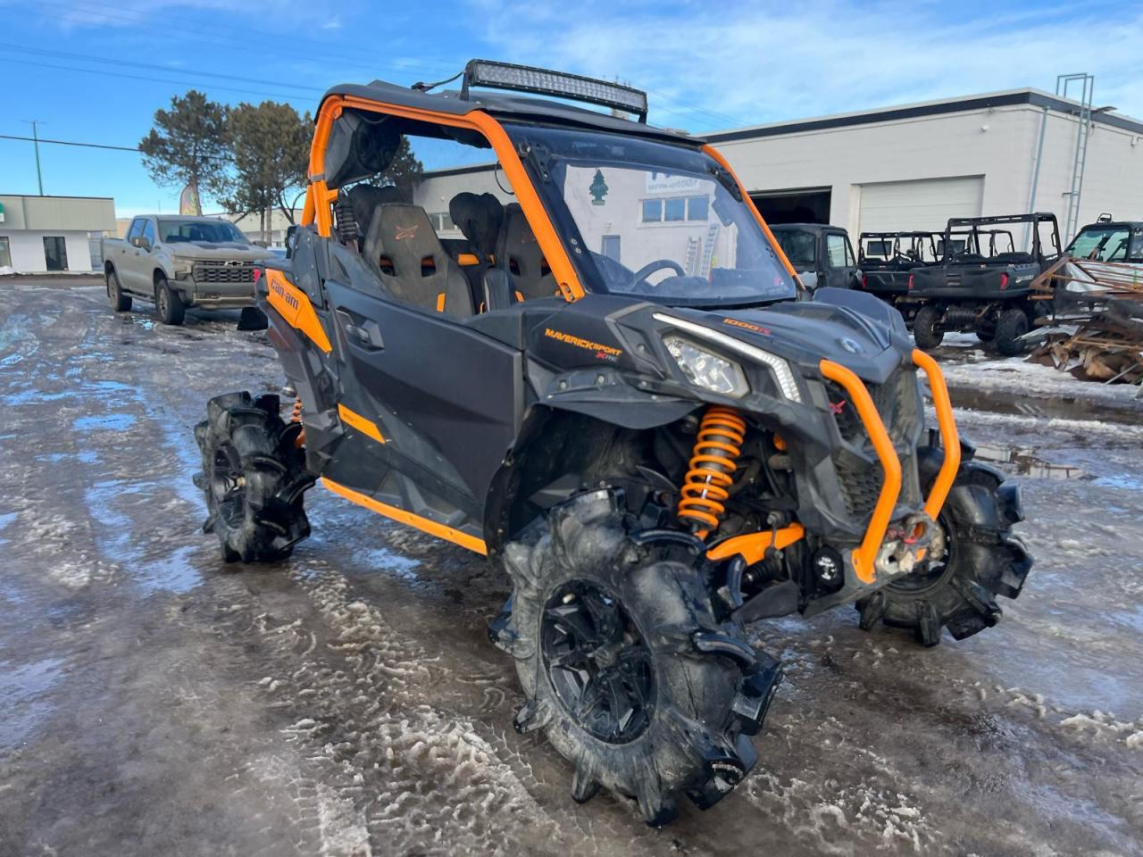 2020 Can-Am MAVERICK 1000 SPORT XRC $112 B/W - Photo #2