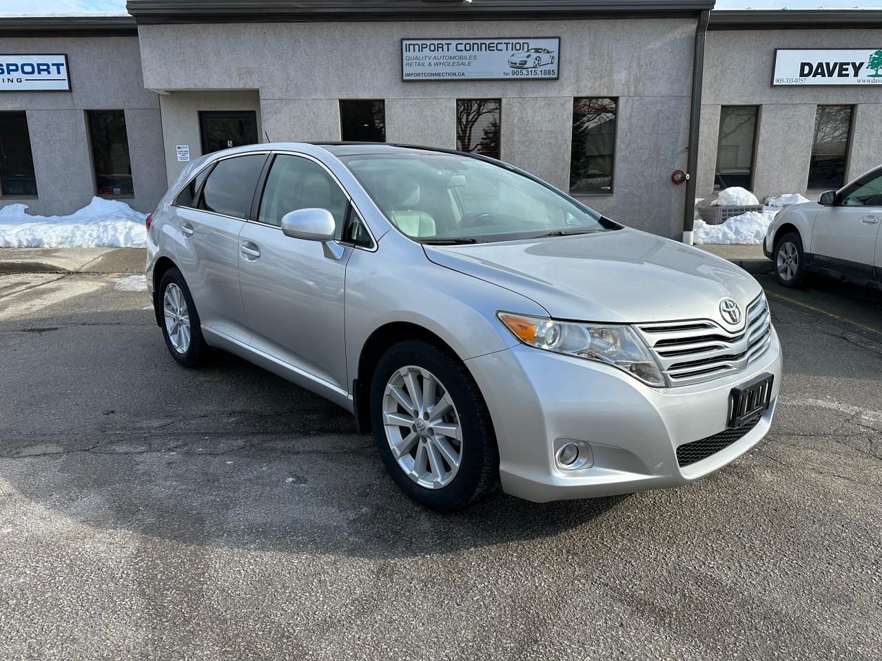 Used 2010 Toyota Venza AWD.. LEATHER..PANORAMIC ROOF..LOW KM's.CERTIFIED! for sale in Burlington, ON