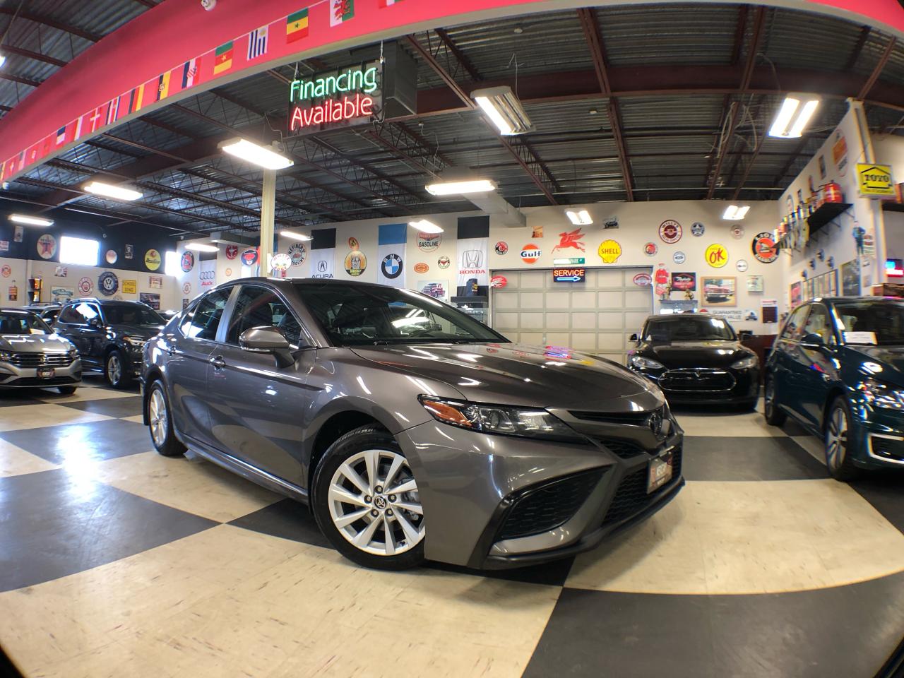 Used 2021 Toyota Camry SE AUTO LEATHER A/CARPLAY B/SPOT P/START CAMERA for sale in North York, ON