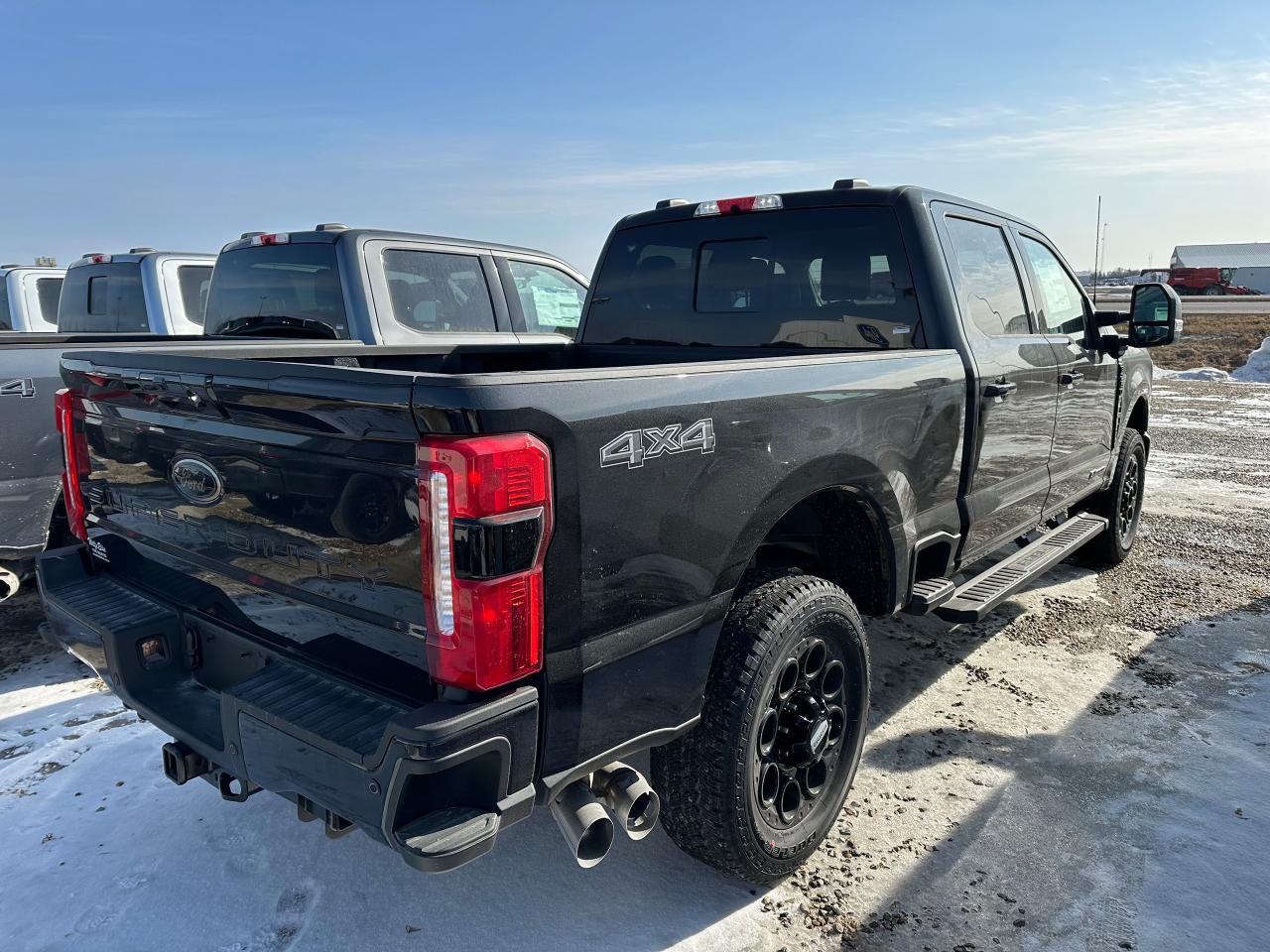 2025 Ford F-250 Super Duty SRW LARIAT 4WD Crew Cab 8' Box 608A Photo3