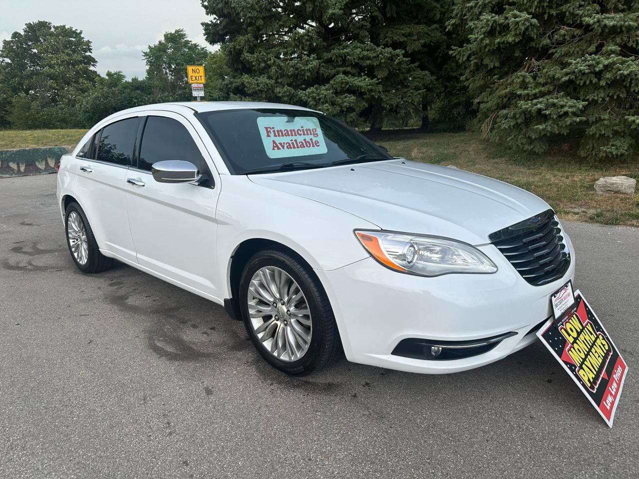 2012 Chrysler 200 4dr Sdn Limited - Photo #8
