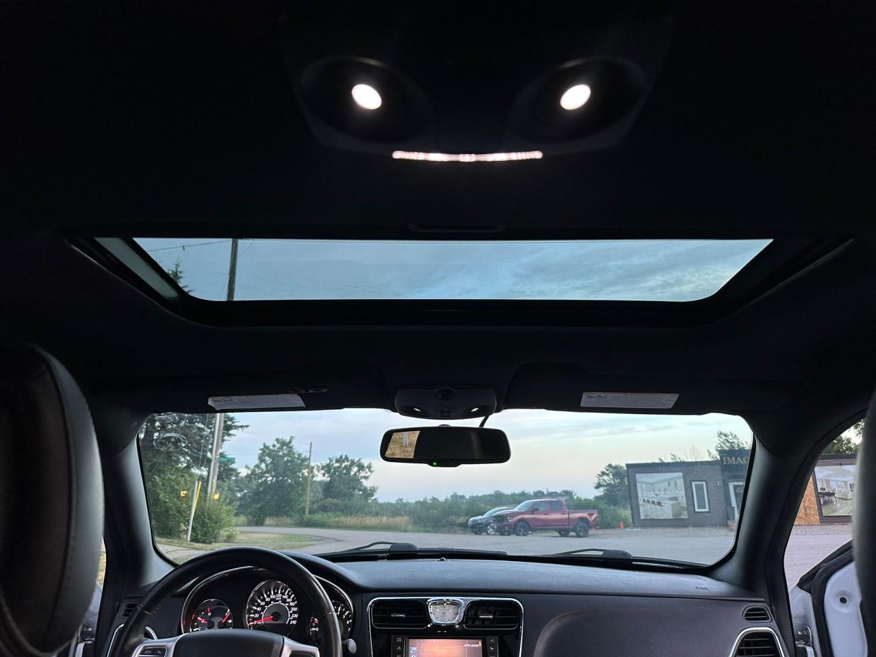 2012 Chrysler 200 4dr Sdn Limited - Photo #19