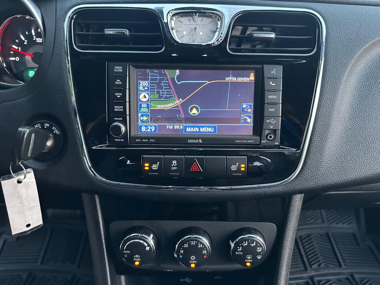 2012 Chrysler 200 4dr Sdn Limited - Photo #22