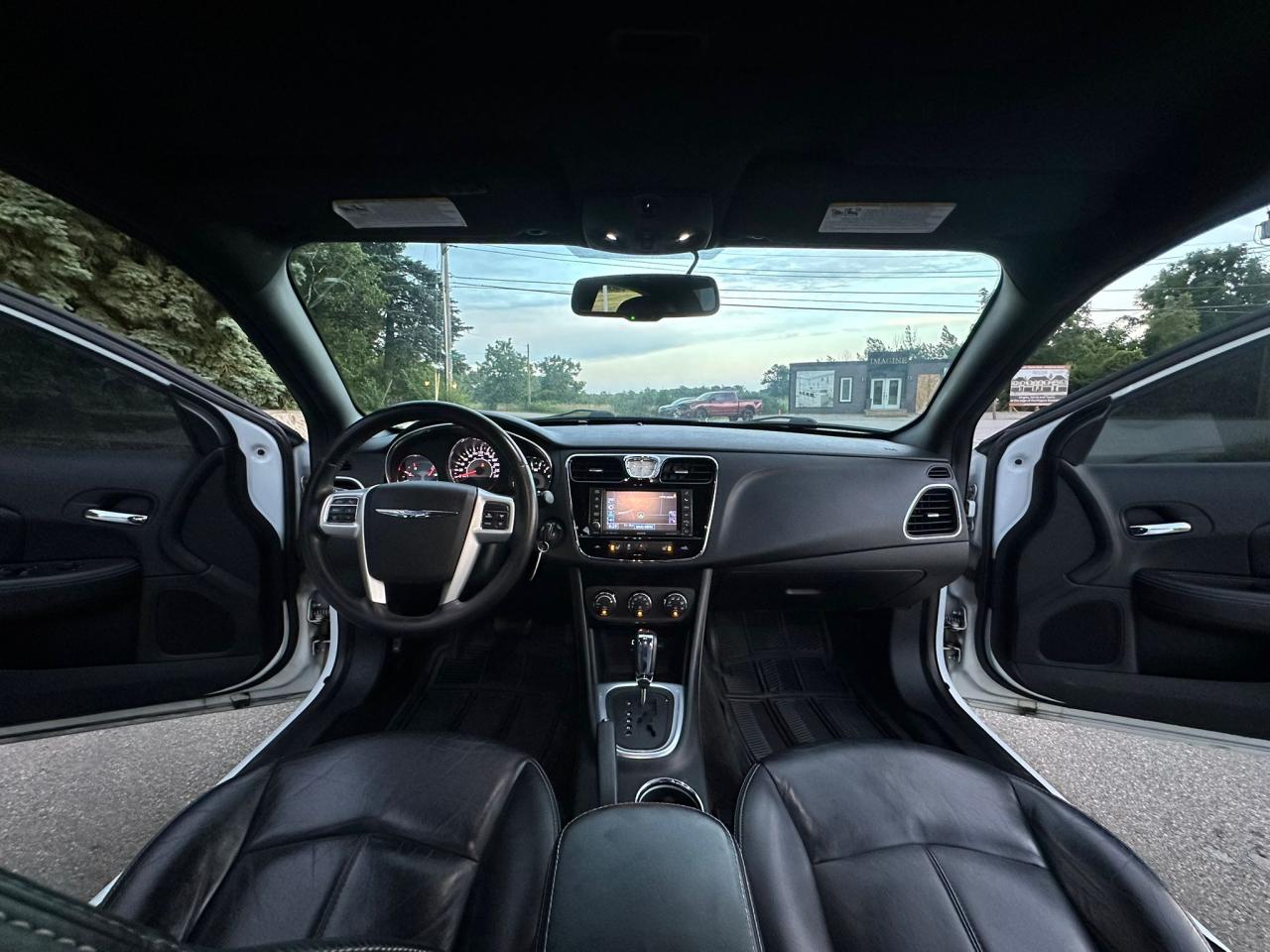 2012 Chrysler 200 4dr Sdn Limited - Photo #20