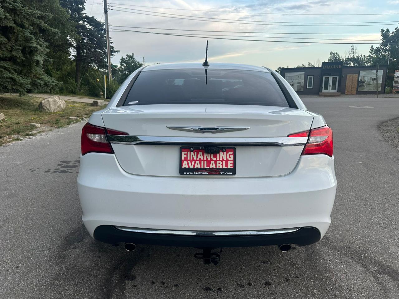 2012 Chrysler 200 4dr Sdn Limited Photo4