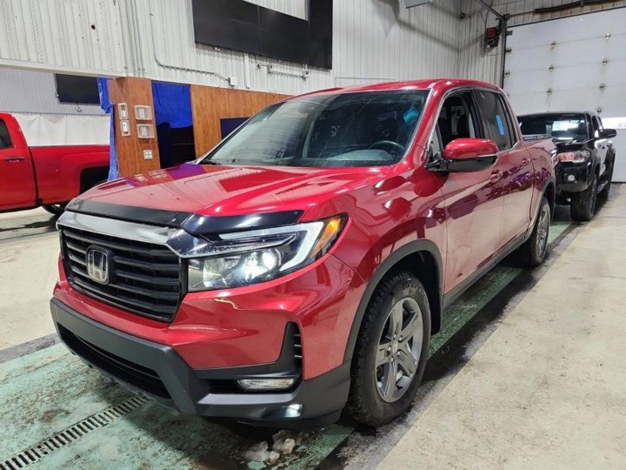 Used 2022 Honda Ridgeline TouringAWD | Leather | Sunroof | Nav | Cooled + Heated Seats | CarPlay + Android | Adaptive Cruise for sale in Guelph, ON