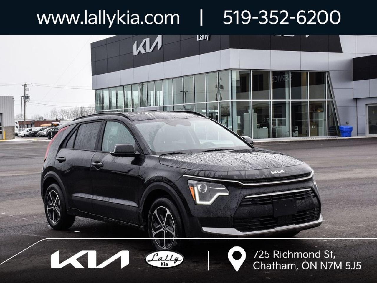 New 2025 Kia NIRO EX NAVIGATION | REMOTE STARTER | HEATED FRONT SEATS | HEATED STEERING WHEEL | SMART CRUISE CONTROL WITH STOP & GO | REARVIEW CAMERA WITH DYNAMIC GUIDELINES | APPLE CARPLAY & ANDROID AUTO  | BLUETOOTH® HA for sale in Chatham, ON