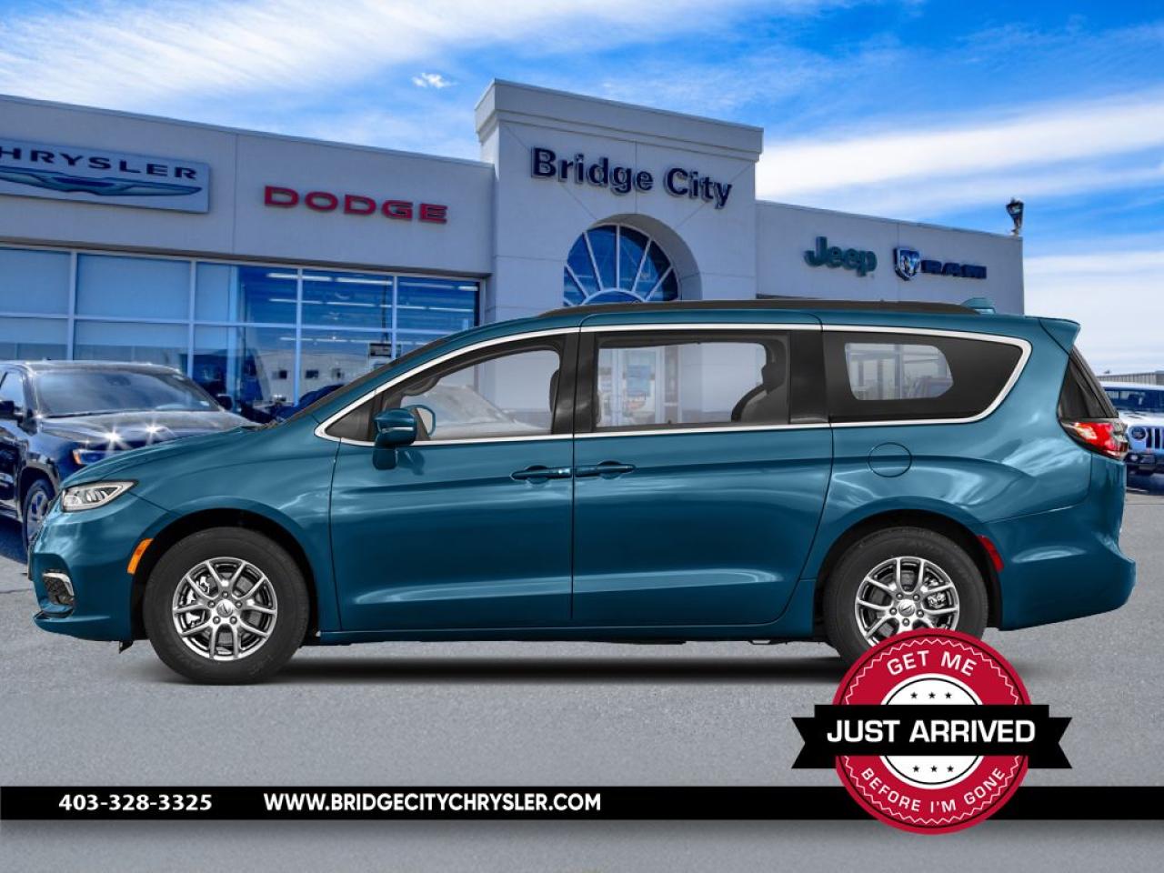 Used 2022 Chrysler Pacifica Pinnacle AWD - 10.1