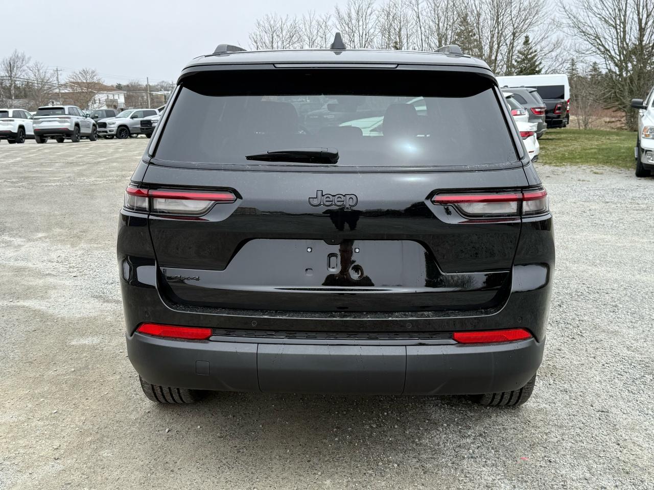 2025 Jeep Grand Cherokee L Altitude 4x4 Photo6