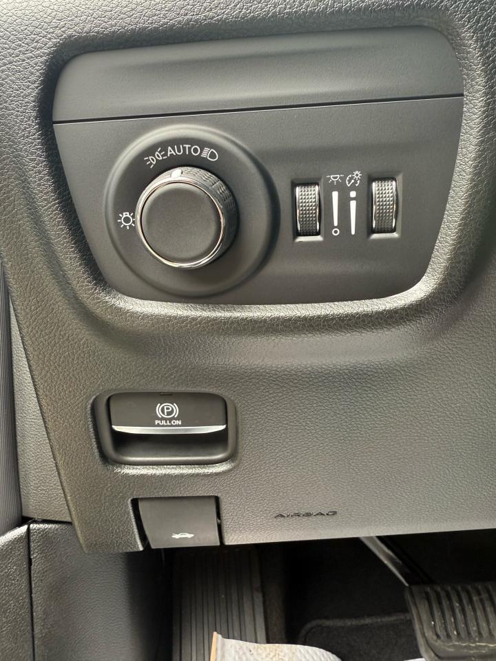 2025 Jeep Grand Cherokee L Altitude 4x4 Photo38