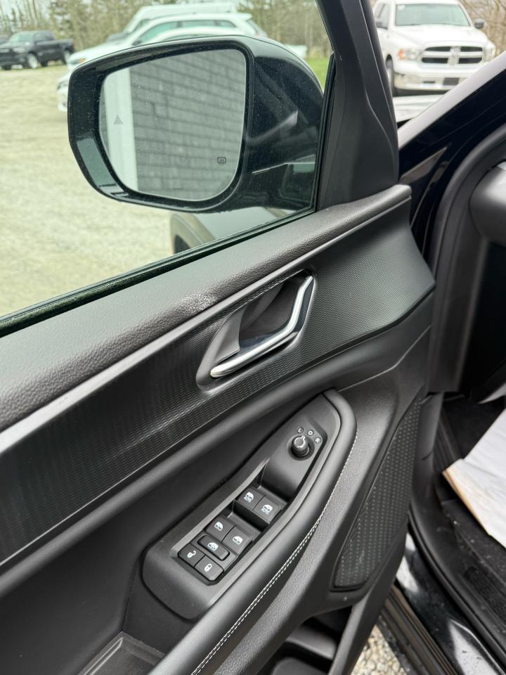 2025 Jeep Grand Cherokee L Altitude 4x4 Photo10