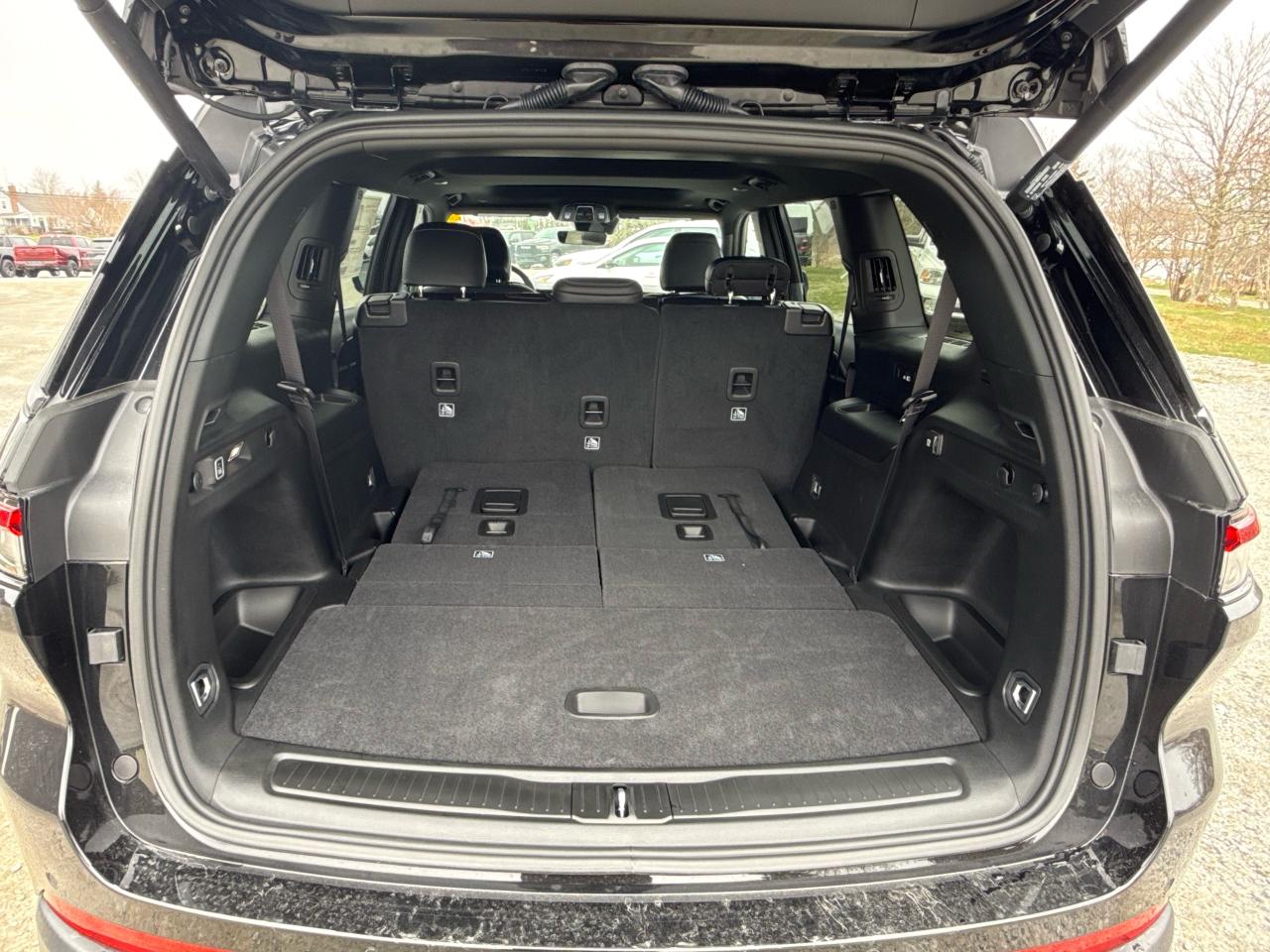2025 Jeep Grand Cherokee L Altitude 4x4 Photo48