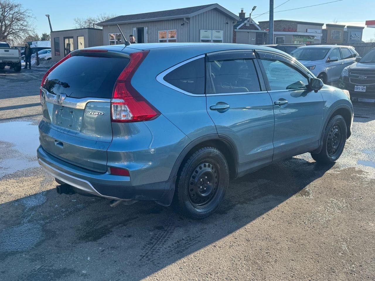 2015 Honda CR-V EX, AWD, ONLY 142KMS, NO ACCIDENT, 2 SETS RIMS - Photo #5