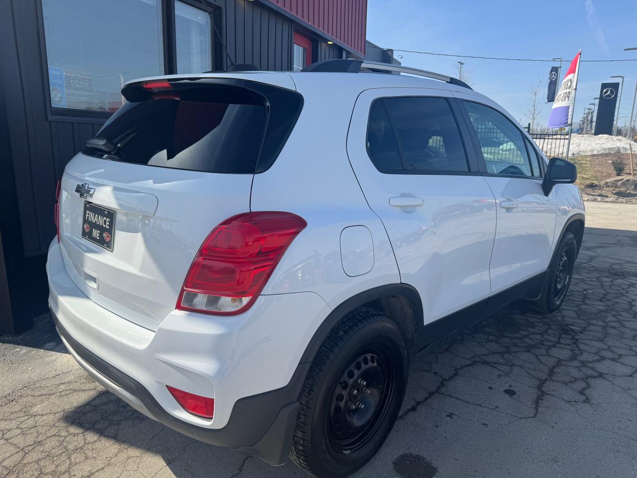 2019 Chevrolet Trax AWD 4dr LT - Photo #3