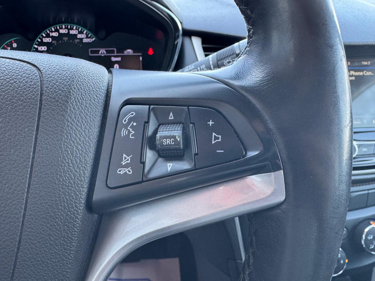 2019 Chevrolet Trax AWD 4dr LT - Photo #17