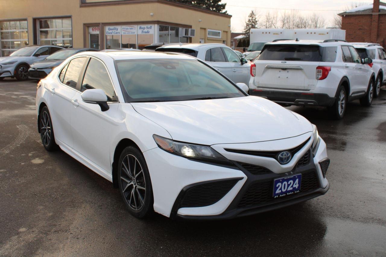 Used 2024 Toyota Camry Hybrid SE Auto for sale in Brampton, ON