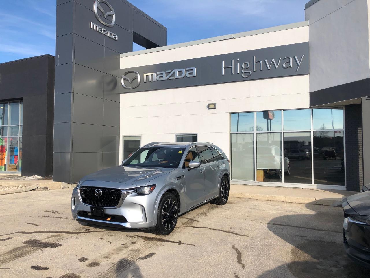 Used 2024 Mazda CX-90 MHEV Signature for sale in Steinbach, MB