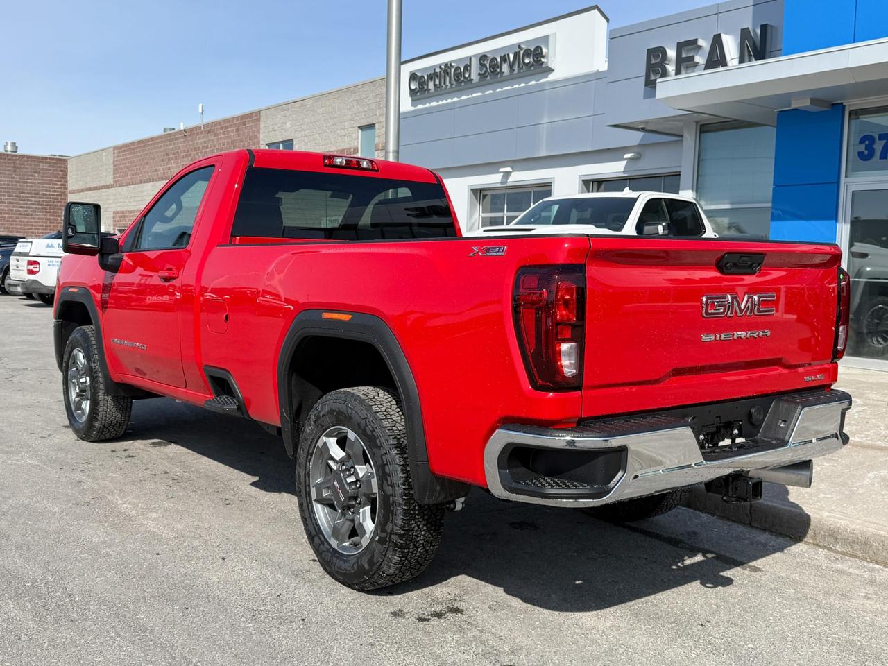 2025 GMC Sierra 3500 HD SLE 6.6L V8 DURAMAX WITH REMOTE START/ENTRY, HEATED SEATS, HEATED STEERING WHEEL, CRUISE CONTROL, VINYL FLOORING, HD REAR VISION CAMERA, APPLE CARPLAY AND ANDROID AUTO Photo