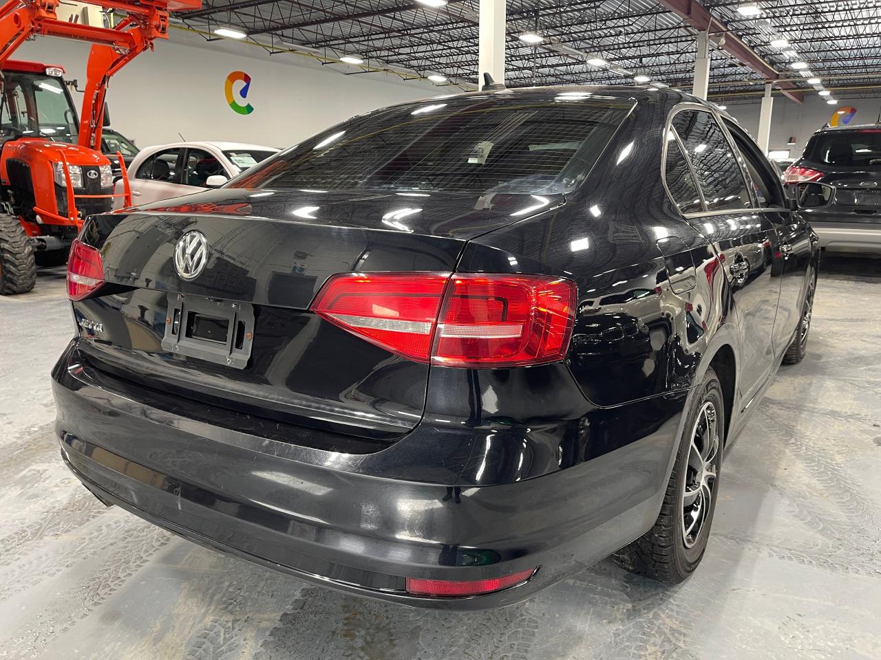 2015 Volkswagen Jetta Trendline Manual Photo4