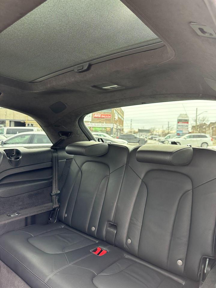 2014 Audi Q7 BLACK OPTIC PACKAGE Photo