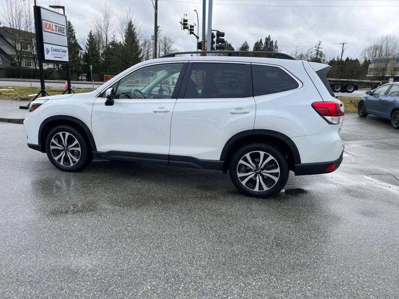 2021 Subaru Forester 2.5i Limited - Photo #6