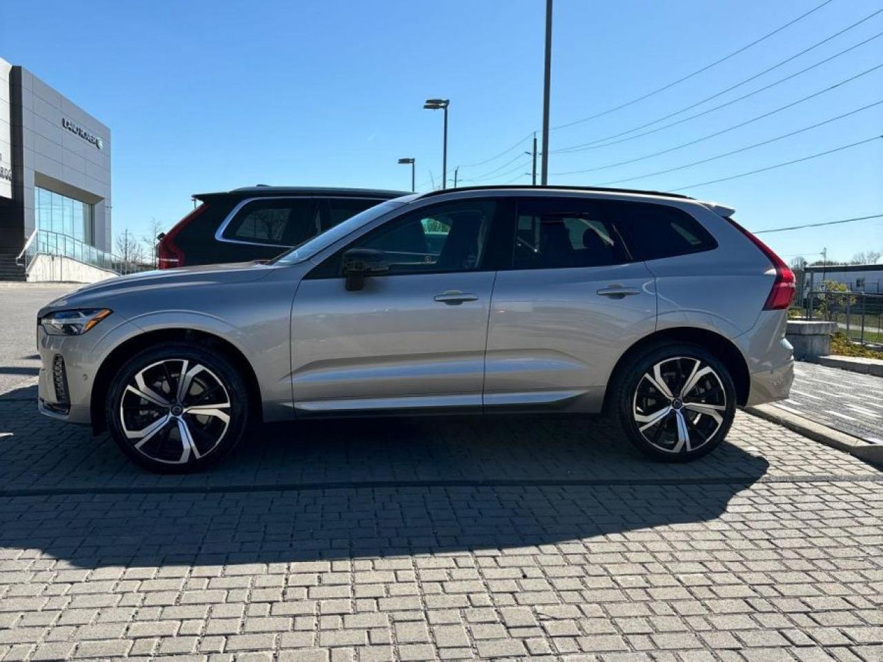 Used 2023 Volvo XC60 B6 Ultimate Dark Theme for sale in North York, ON