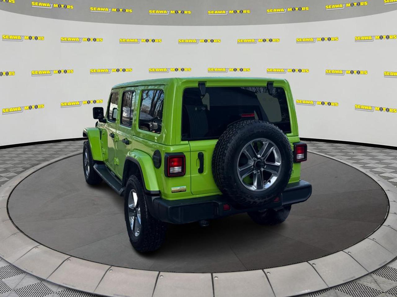 2021 Jeep Wrangler Unlimited Sahara Photo4
