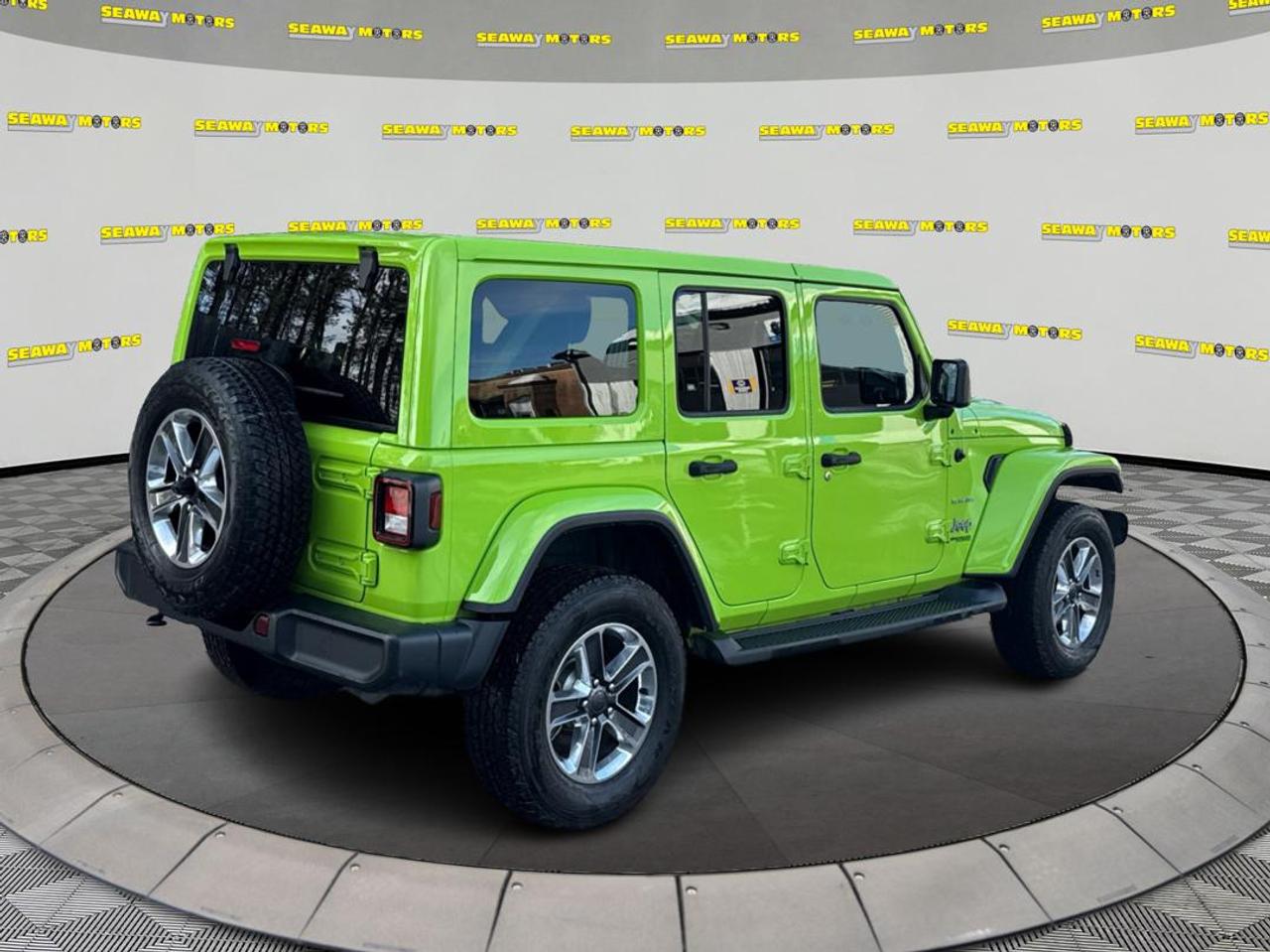 2021 Jeep Wrangler Unlimited Sahara Photo2