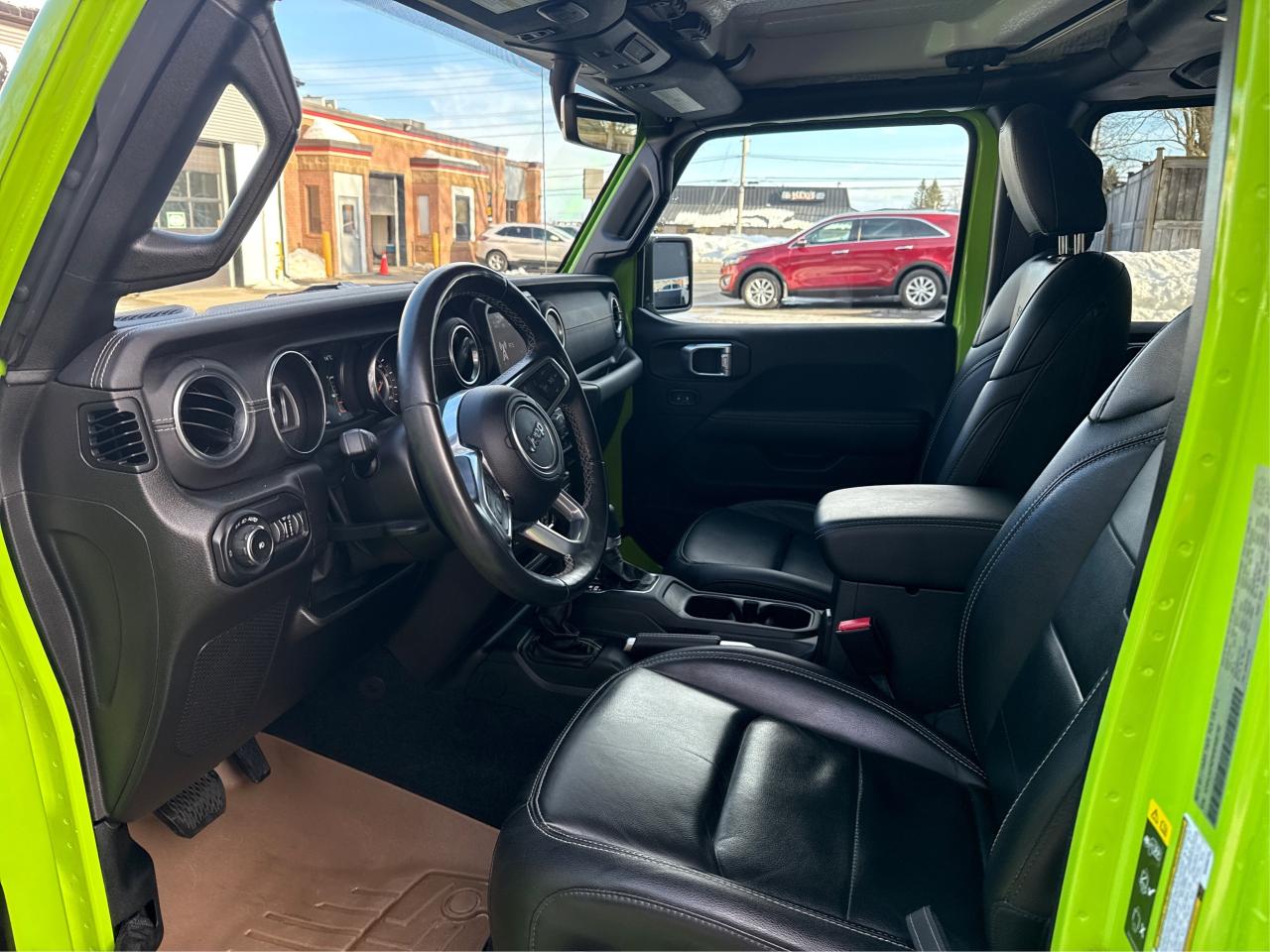 2021 Jeep Wrangler Unlimited Sahara - Photo #9