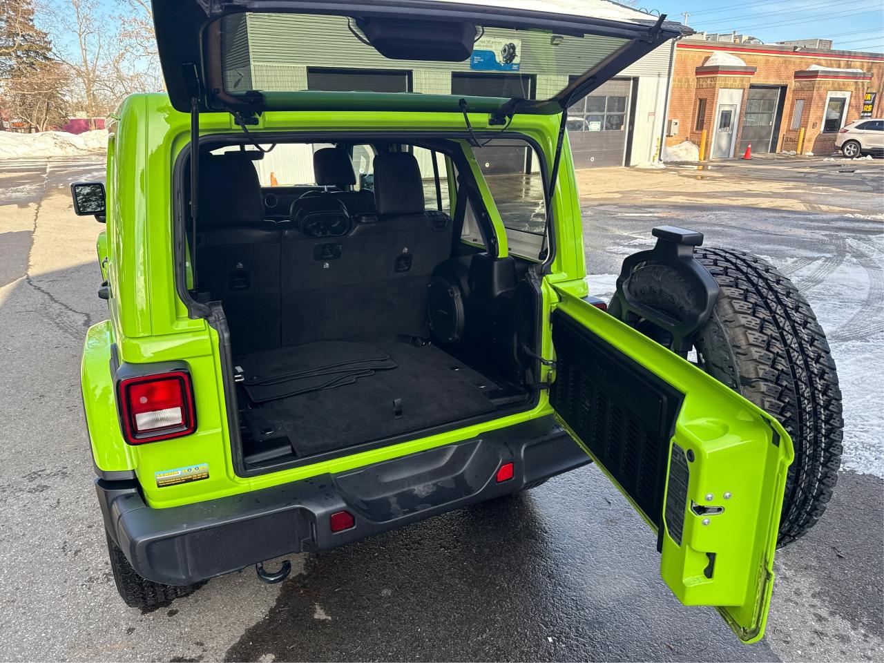 2021 Jeep Wrangler Unlimited Sahara - Photo #13