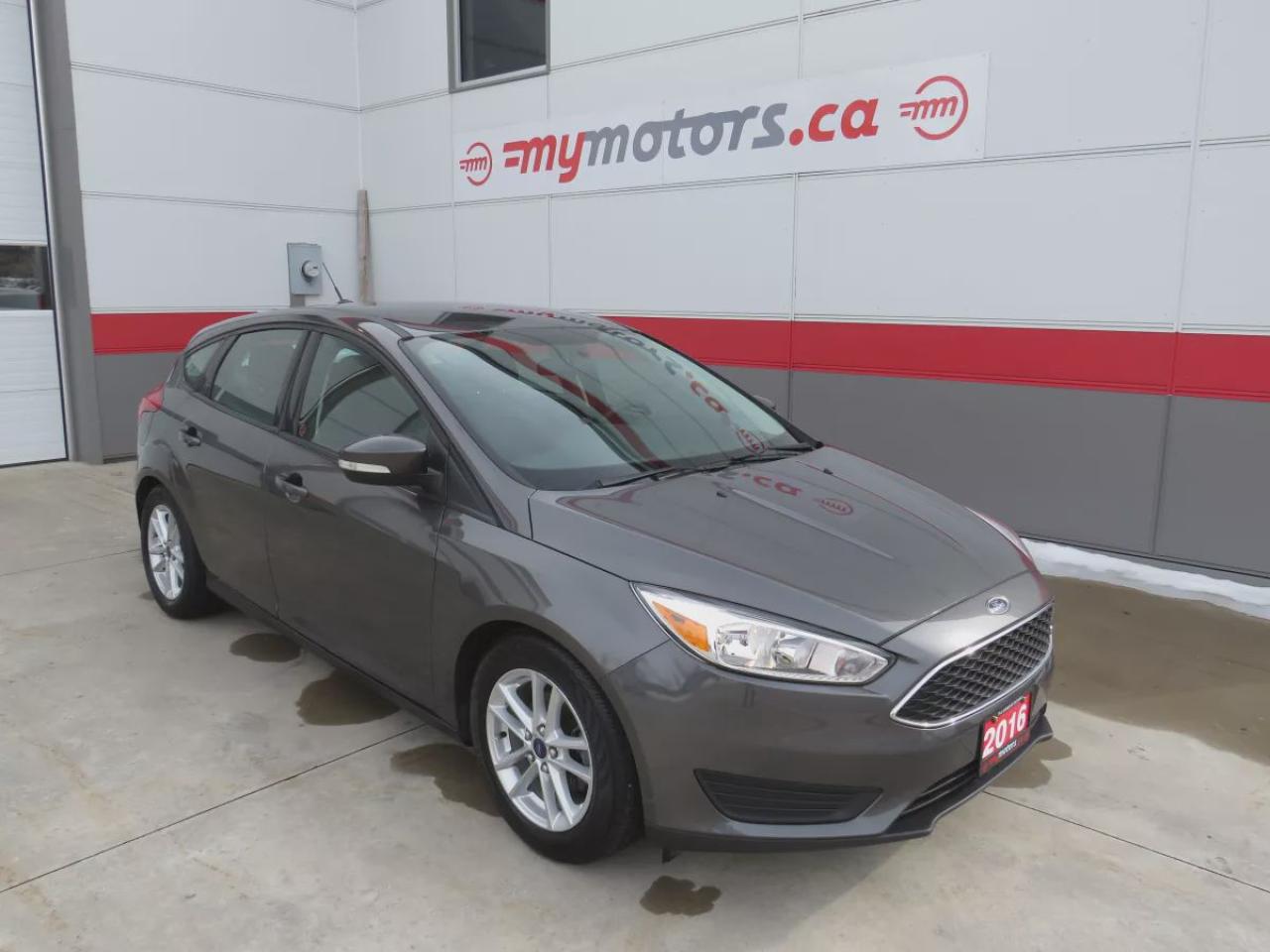 Used 2016 Ford Focus SE (**LOW KM!!**ALLOY RIMS**AUTOMATIC**REVERSE CAMERA**CRUISE CONTROL**BLUETOOTH**CD PLAYER**USB**) for sale in Tillsonburg, ON