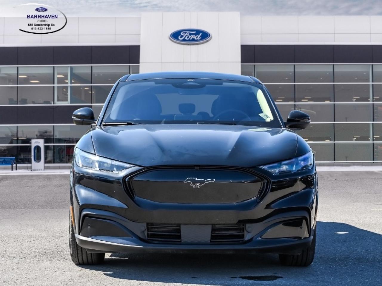 2025 Ford Mustang Mach-E Premium Photo4