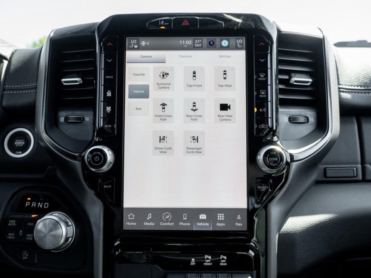 2025 RAM 1500 SPORT Photo