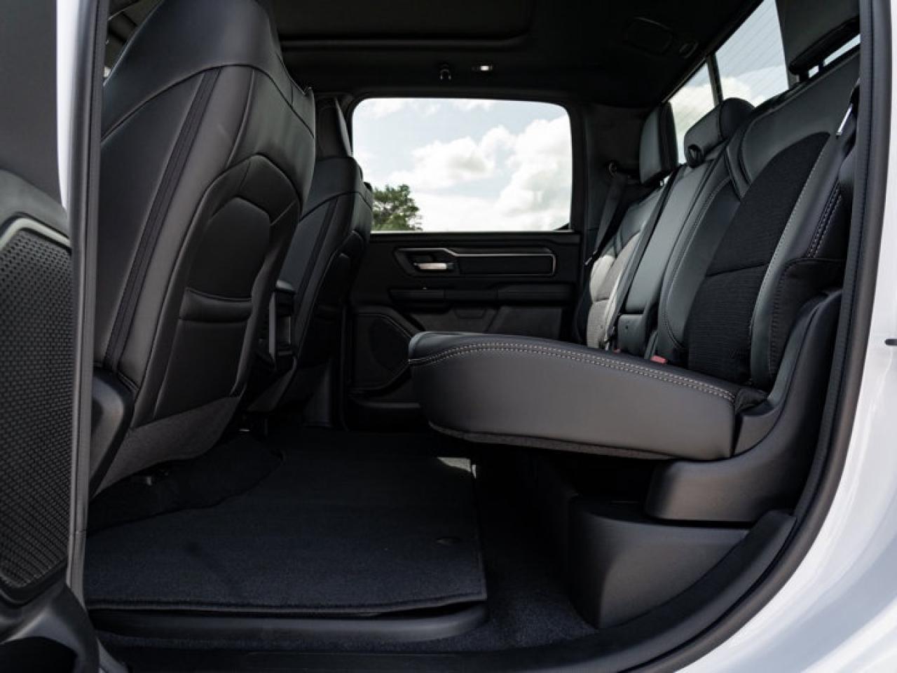 2025 RAM 1500 SPORT Photo