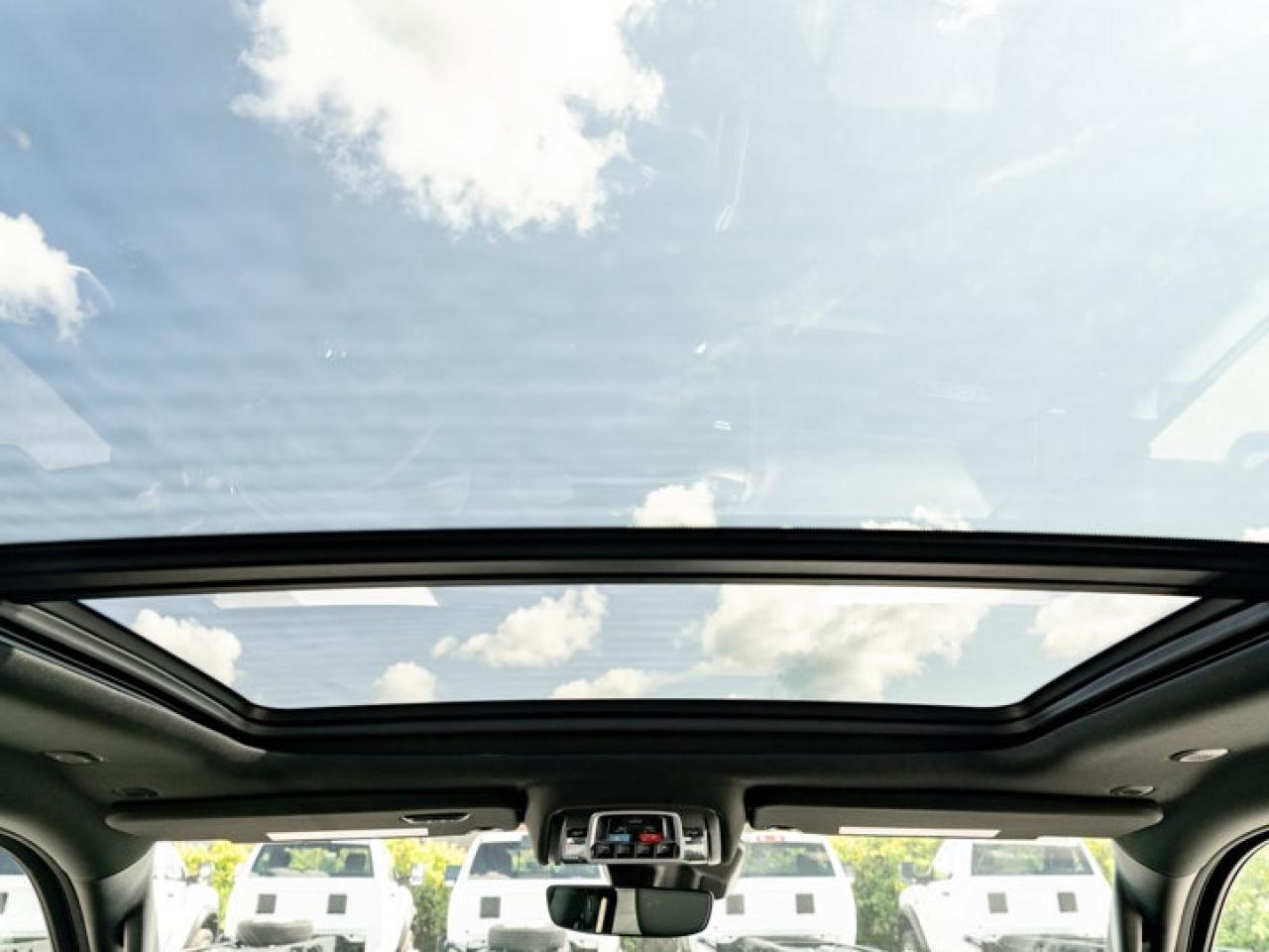 2025 RAM 1500 SPORT Photo