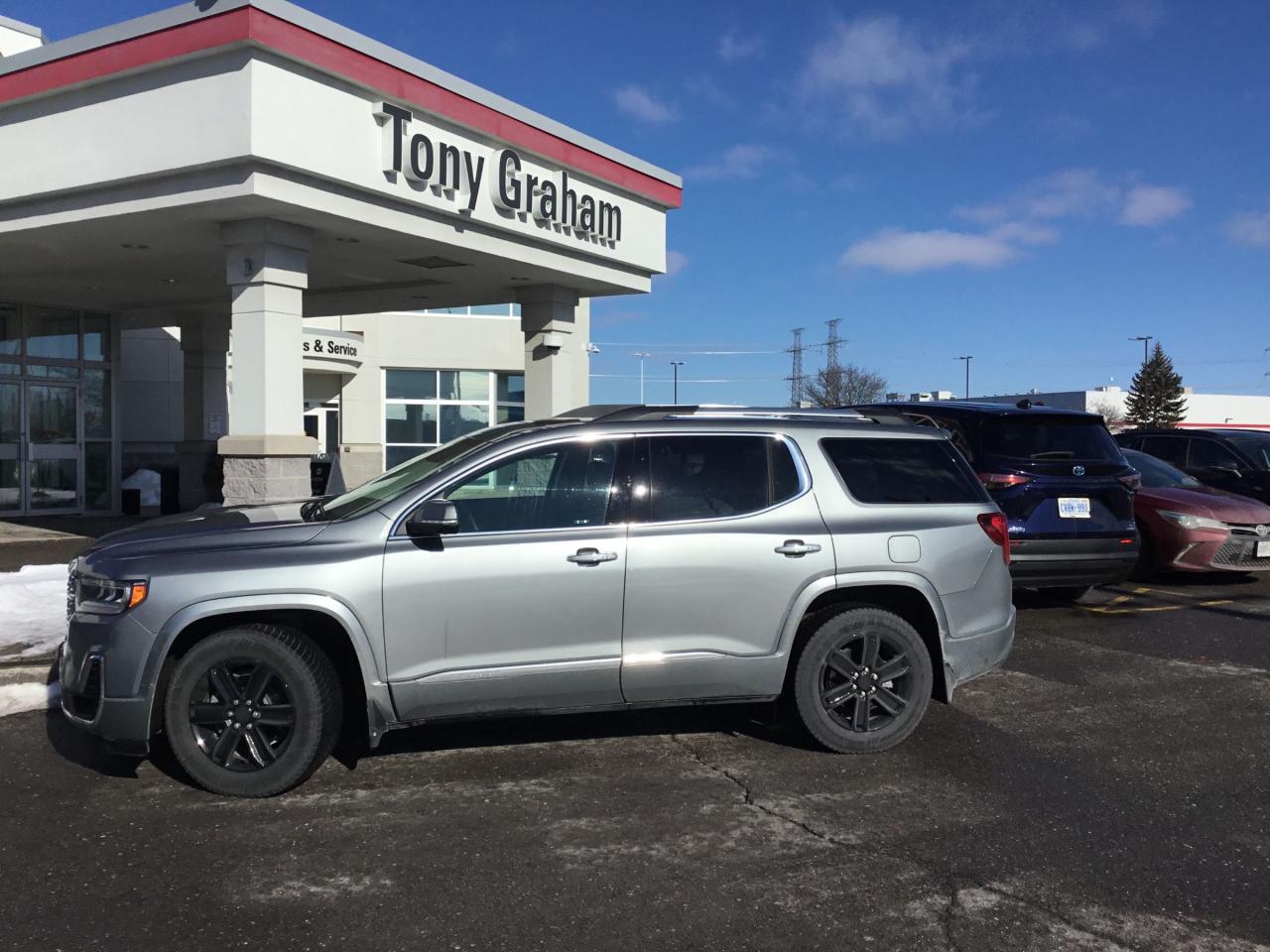 Used 2023 GMC Acadia Denali for sale in Ottawa, ON